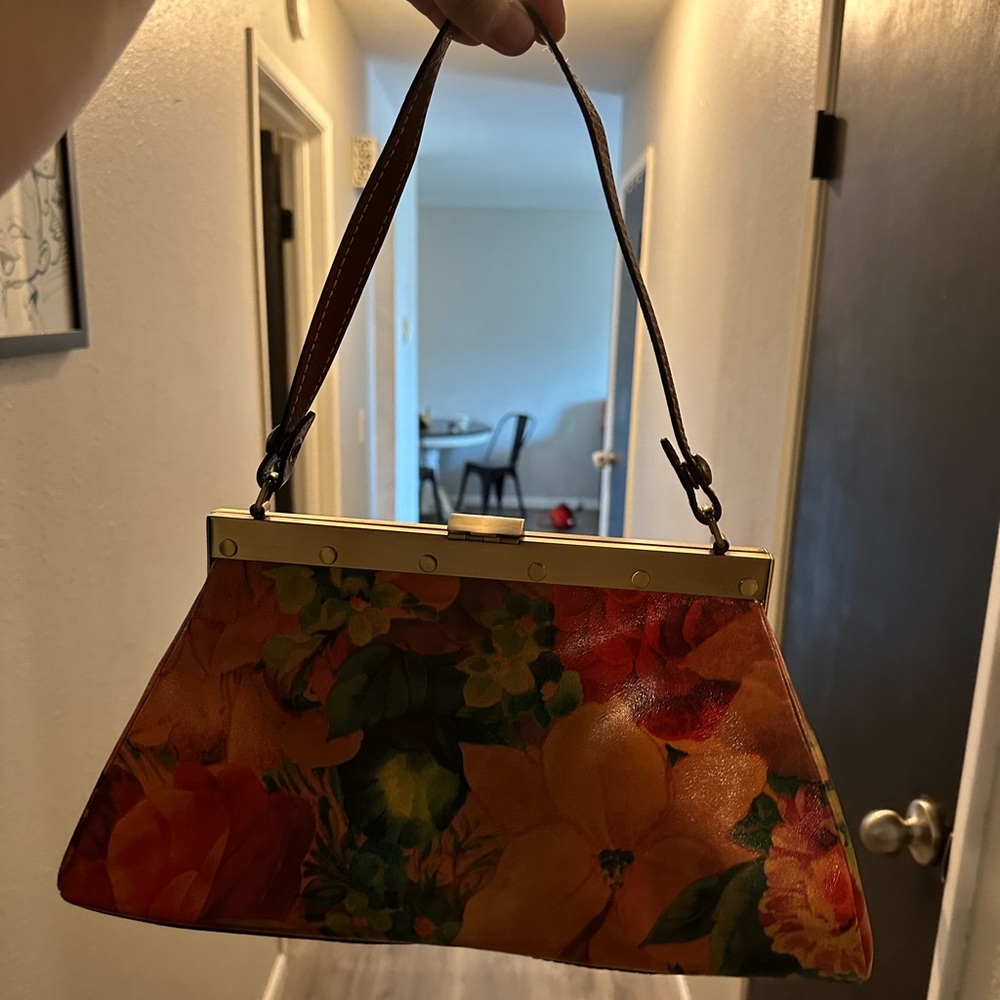 Floral print Patricia Nash shoulder bag